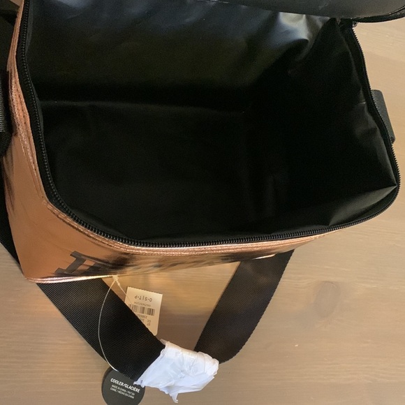 🆕 PINK Victoria’s Secret Copper Toned Cooler Bag - Picture 5 of 5